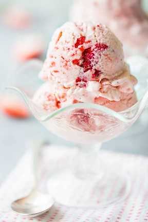 No-churn helado de fresa fresca