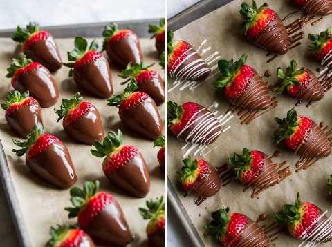 Las fresas cubiertas de chocolate se muestran después de sumergirlas en chocolate derretido a la izquierda y luego a la derecha después de rociarlas con chocolate derretido.