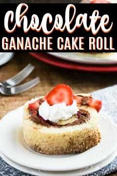La receta de Chocolate Ganache Cake Roll se ve tan bonita y sabe increíble. ¡Todos quedarán tan impresionados cuando hagas esto, pero es tan fácil de hacer!
