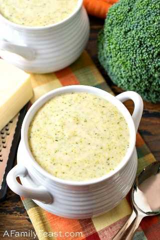 sopa de brócoli y queso cheddar 