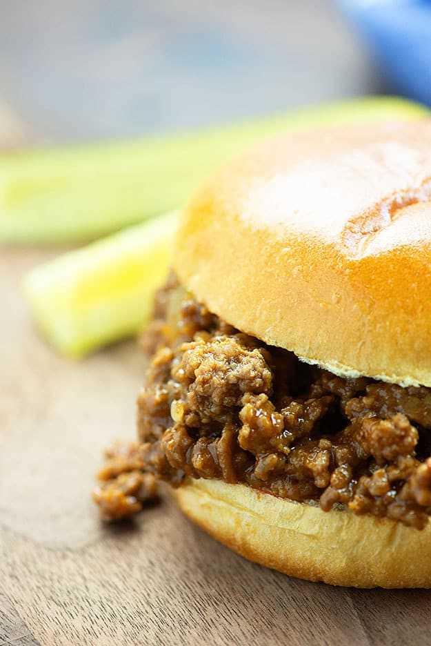 Homemade Sloppy Joes! We make this at least once a week in our house! #easy #recipes #sloppyjoe