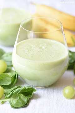 Green Protein Power Smoothie in glass