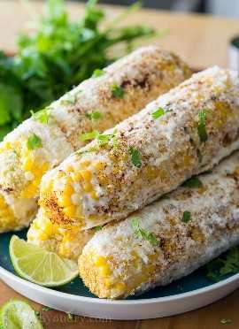 ¡Elote Mexican Grilled Corn es una forma súper rápida y sabrosa de comer maíz este verano!