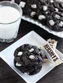 Galletas de chocolate negro y galletas de crema de DessertNowDinnerLater.com