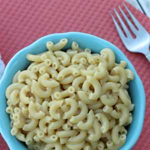 macaroni and cheese square