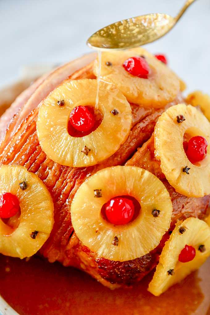 Gebackener Schinken Rezept - Ananas und brauner Zucker glasierter Schinken