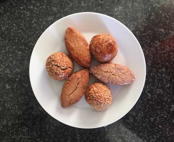 Receta Broas de Mel - Haga galletas de miel portuguesas en casa