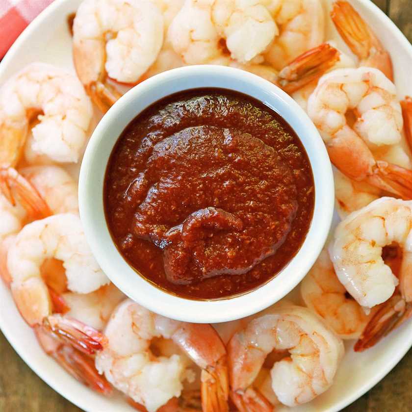 Keto cocktail sauce served with shrimp