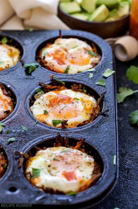 Southwest Baked Eggs in Sweet Potato Nests are perfect for brunch or a grab-and-go breakfast! Top them with your favorite hot sauce and avocado for a protein packed, vegetarian and gluten-free breakfast!